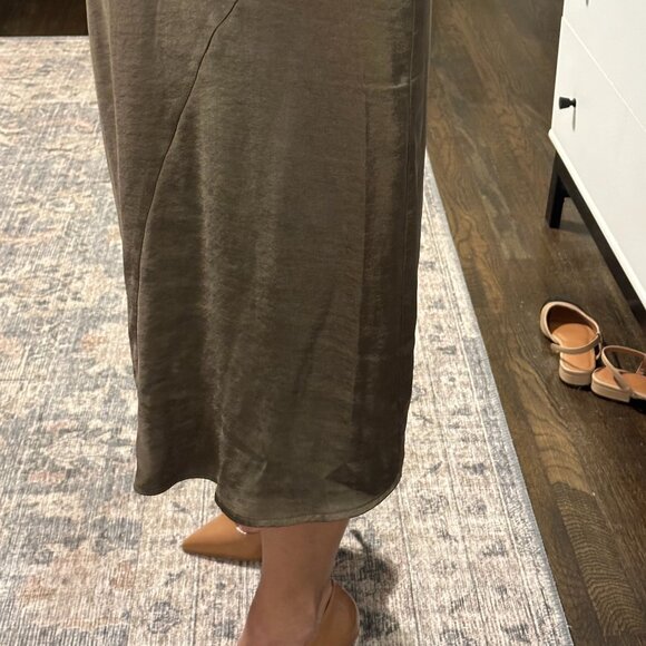 Heartloom Olive Green Satin Midi Skirt, NWT - Picture 4 of 4
